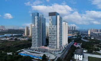 Lan mei Rui Hua Hotel (West High Speed Railway Station)