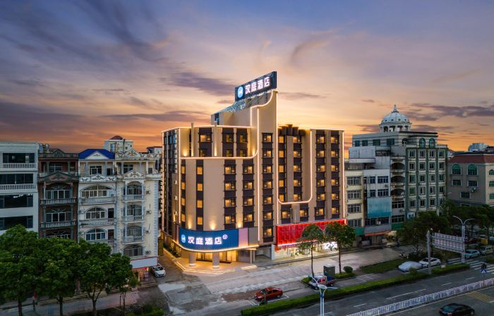 HanTing Hotel (Dongxing National Gate Scenic Area)