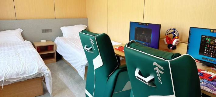 Pengze Lingdian E-Sports Hotel (Shannan Mansion) Hotels in Pengze