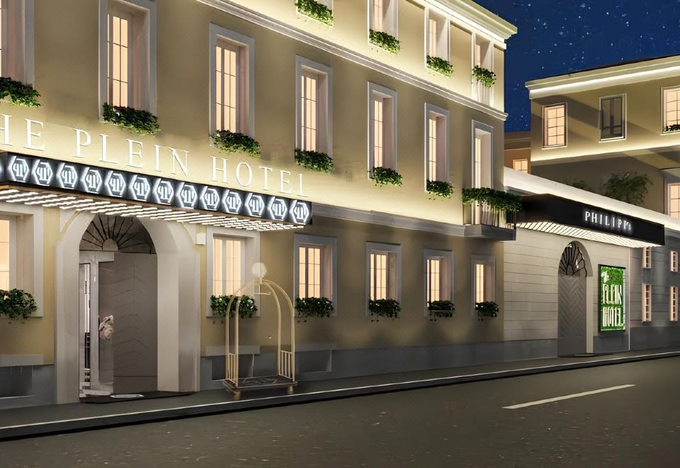 더 플레인 호텔