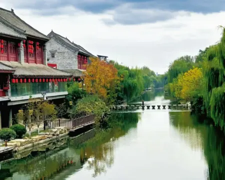 โฮมสเตย์ชีชุ่ยอัน (ถนนข้ามเมืองโบราณลั่วอี้ ลั่วหยาง) โรงแรมในลั่วหยาง