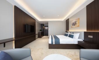 Chongqing Shengge Hotel (Qijiang Wanda Plaza Branch)