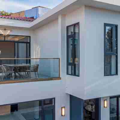 TML-วิลล่าทันสมัยใจกลางเมืองพัทยา - สระว่ายน้ำอิสระและกล่อง KTV Hotel Exterior