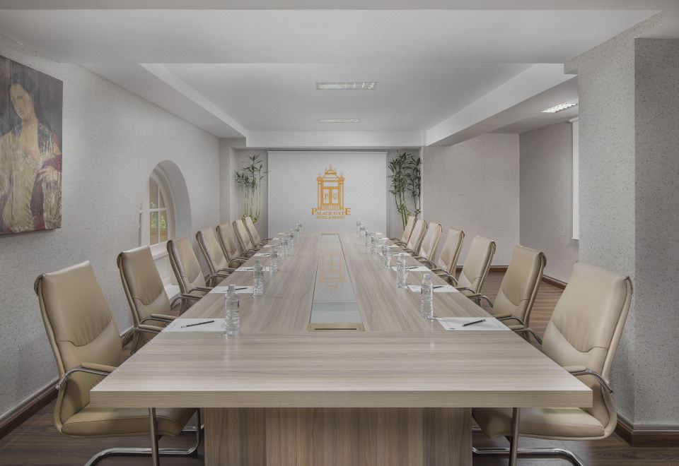 5. 팰리스 게이트 ..