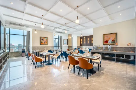 Lanou Hotel (Wanda Branch, Lengshuitan District, Yongzhou) Отели в г. Юнчжоу