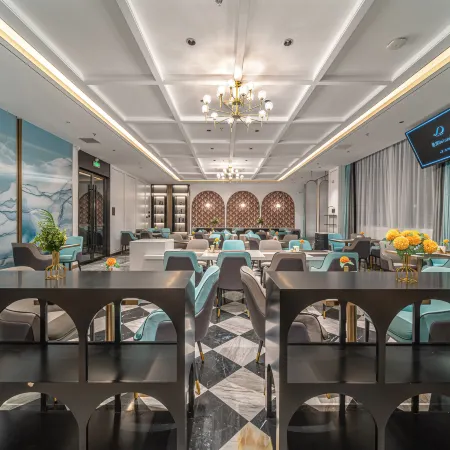 Yunfu Xinxing XANA Deluxe Hotel