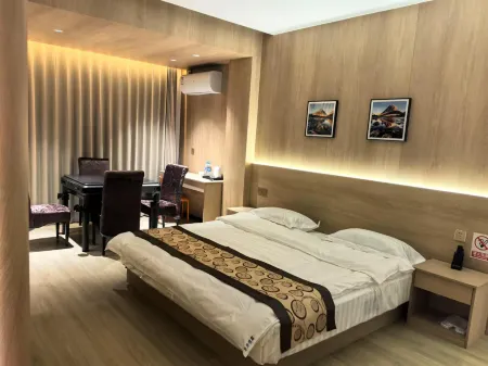 HUAFU Hotel Отели рядом с достопримечательностью «Yulin Ming Great Wall»