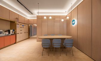 HanTing Hotel (Xi'an Chang'an Taiyang New City)