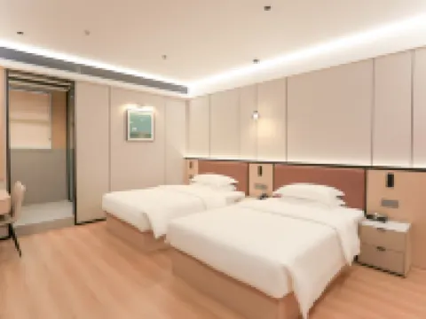Shantou Lixiangju Hotel (Little Park) Hotels near Seascape Long Corridor