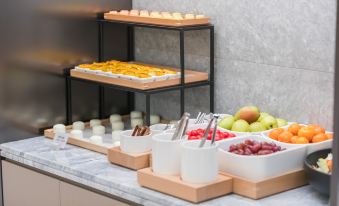 JI Hotel (Shenzhen Convention & Exhibition Center Caitian Road)