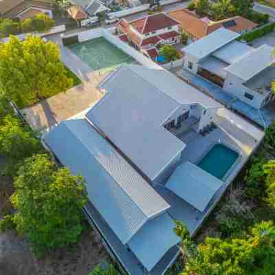 Pattaya Grand Villa 6 Bedroom 8 Bath (Private Pool, KTV, Sauna, Fitness Area) Hotel Exterior