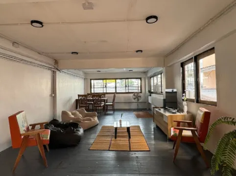 Before we go (DonMueang)