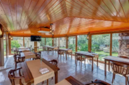 Cunda Özerbey Konağı