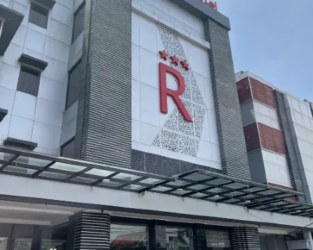 Riez Palace Hotel Hoteles en Tegal