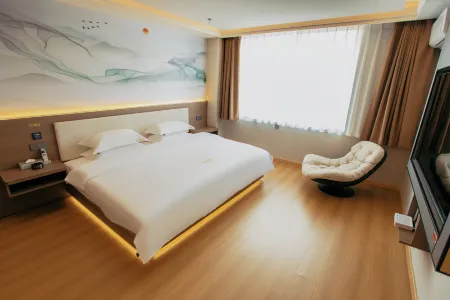 Dragon Sea Hotel Отели рядом с достопримечательностью «Lingwu Xihu Park»