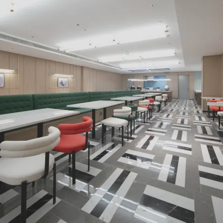 IU Hotel (Datong Dongxin Square)