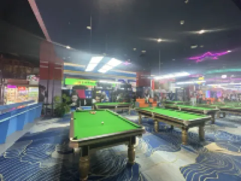 翡木シアターホテル（瀋陽故宮中街地下鉄駅）