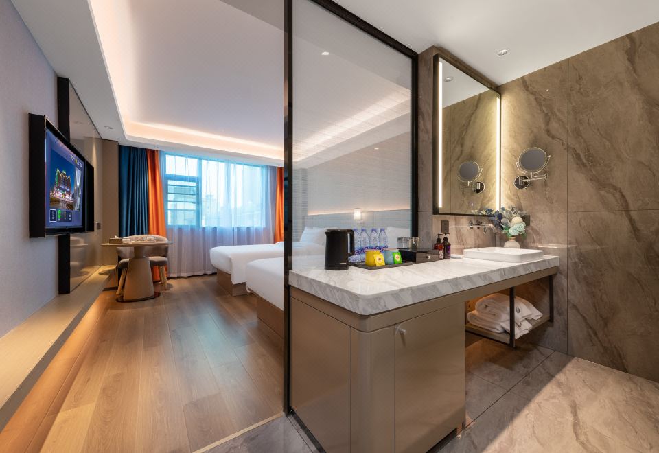 Greenwood Hotel의 깔끔하게 정돈된 비즈니스 타입 객실 이미지