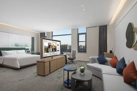 Hampton by Hilton Binzhou Fuyou Street Отели рядом с достопримечательностью «Binzhou Polytechnic»