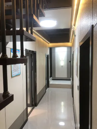 rizhaowujiatailekoufuyujia Отели рядом с достопримечательностью «Rizhao Coastal National Forest Park»