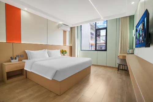 Lufeng Lucky Hotel (Lufeng South Station)