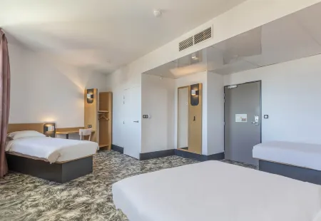 B&B HOTEL Marseille Les Ports Отели в г. Марсель