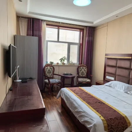Hualong Xiangdong Hotel