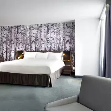 DoubleTree by Hilton Ottawa Downtown