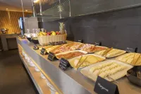 HM Jaime III - breakfast