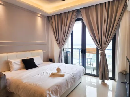 R&F Princess Cove By CK Homestay Отели рядом с достопримечательностью «Bangunan Sultan Ibrahim»