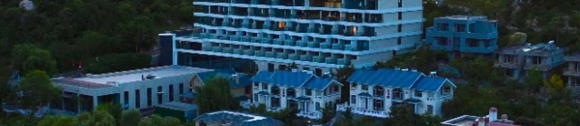 Four-Star Hotels
