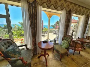 Manju Gallery Hotel and Boutique (Qingdao, Laoshan)