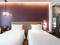 Mercure Bangkok Sukhumvit 24 Hotels near BTS-Phrom Phong