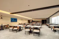 Longyan Avenue Wanbao Plaza Atour Hotel فنادق في لونغ يان