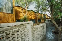 Dunhuang Manshan Chinese Inn (Mingsha Mountain Crescent Moon Spring Zhongmen) - 2-نجوم