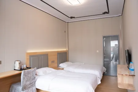 Luqu Langmusi Town Fanshe Homestay Отели в г. Луцюй