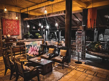 Maisons Wat Kor Отели в г. Prek Preah Sdech