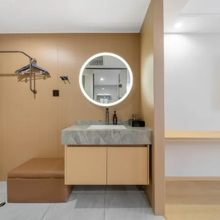 Jiudinghong Business Hotel