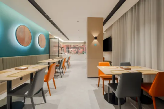 City Comfort Inn (Hechi Nandan Jinfurong Square Branch)