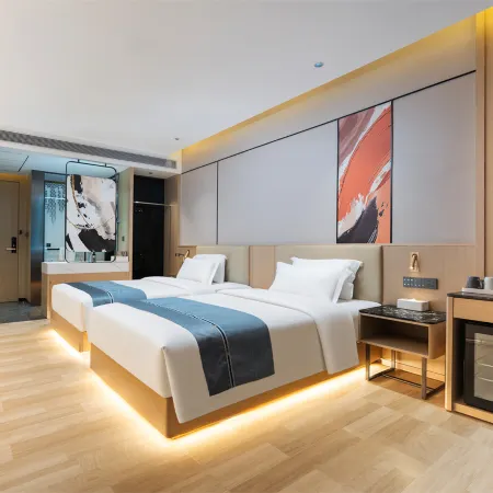 Yanting Yuefeng Zhixuan Hotel
