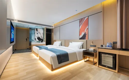 Yanting Yuefeng Zhixuan Hotel