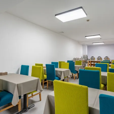 Junyi Hotel Отели рядом с достопримечательностью «Дружественная больница Чунцзян-Роуд (отдел Чунцзян-Роуд)»