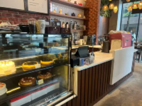 แดง ดาวเคราะห์ BGC ที ฟอร์ท โรงแรมในตากิก