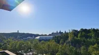 Light Luxury Banshan Hot Spring B&B (Tourism College Branch) - Vuoristonäköala