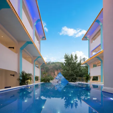 Xishuangbanna Yunzhi Designer Holiday Hotel