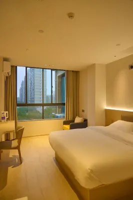 Damei Hotel (Minquan High-Speed Rail North Station)