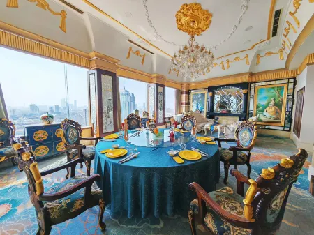 Nanjing Grand Hotel Отели рядом с достопримечательностью «Qingliang Temple»