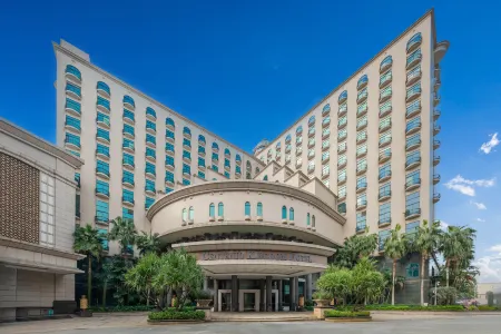 Centenio Kingdom Hotel Отели рядом со станцией Foshan West Railway Station