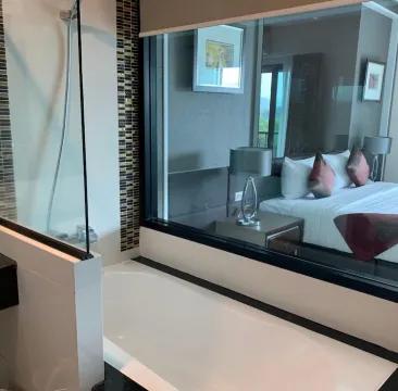 ห้องดีลักซ์เตียงใหญ่