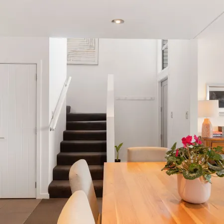 Lake Views on De La Mare Place, 3 BDR, Free Wi-Fi